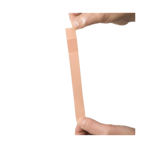 Een vingerpleister van 180x20mm die wordt vastgehouden