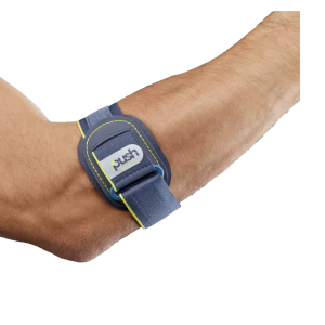 de push sports elleboogbrace om een pasvorm arm