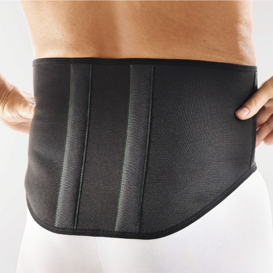 Een mens in de Cellacare dorsal classic.