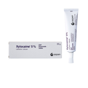 het verpakkingsdoosje naast de tube xylocaine zalf
